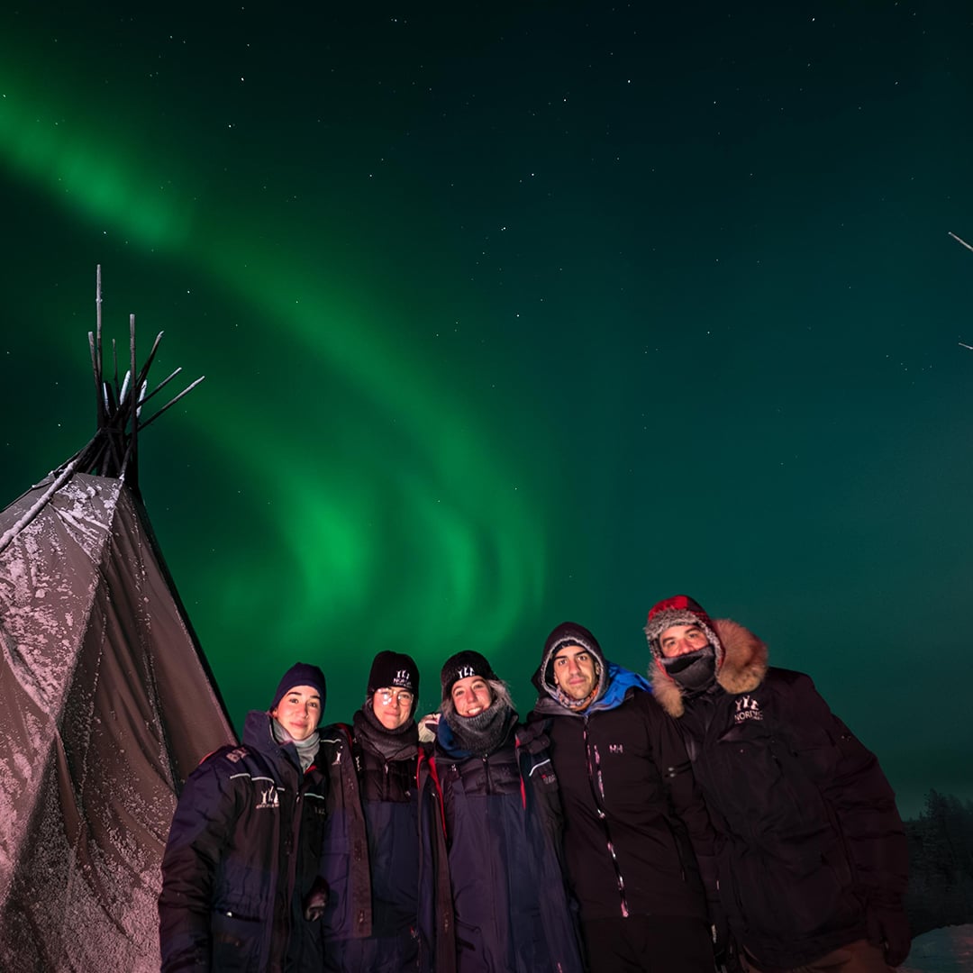 guides under the northern lights